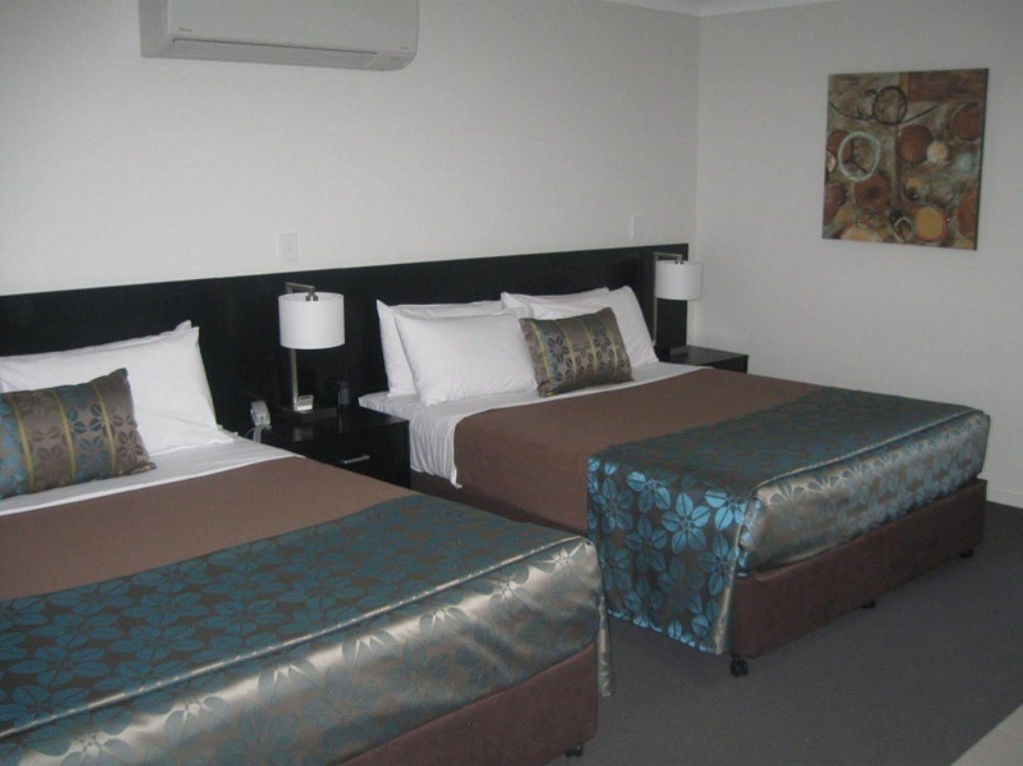 Royal Motel Miles المظهر الخارجي الصورة